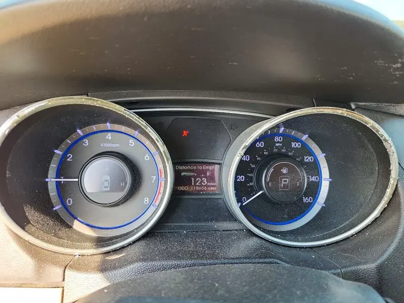 2012 HYUNDAI SONATA GLS  