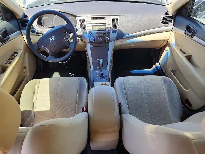 2010 HYUNDAI SONATA GLS  
