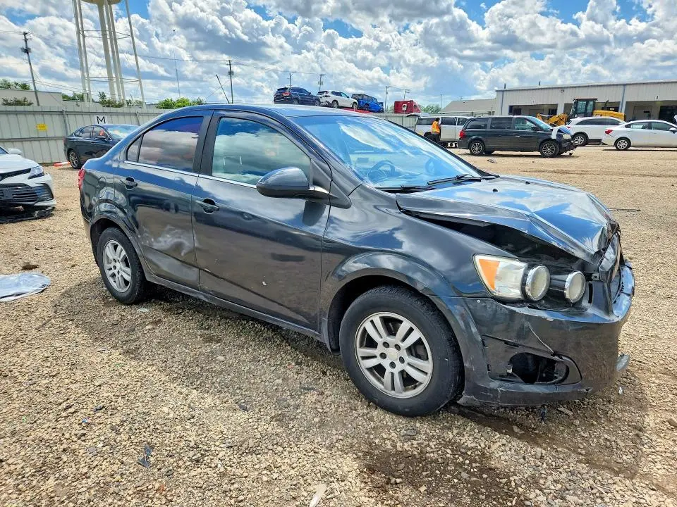 2015 CHEVROLET SONIC LT  