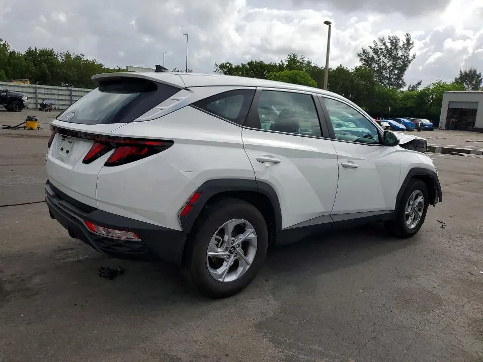 2024 HYUNDAI TUCSON SE  