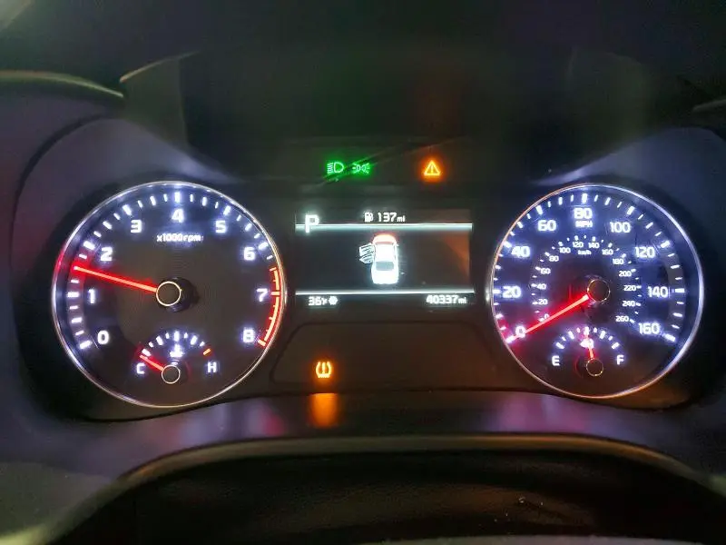 2023 KIA FORTE LX  