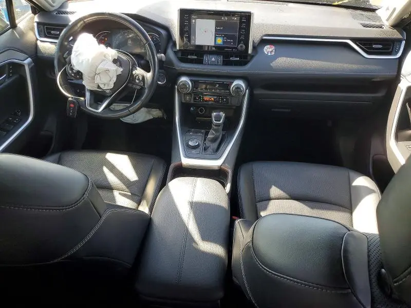 2020 TOYOTA RAV4 LIMITED  