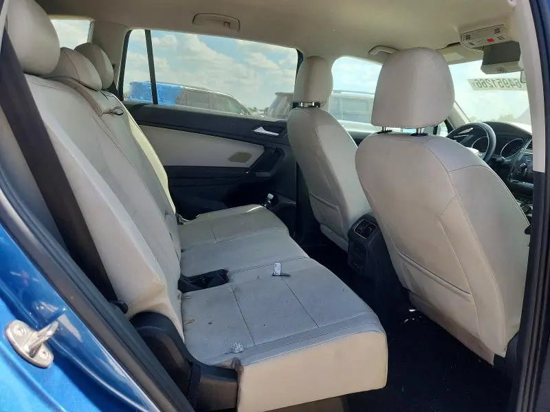 2018 VOLKSWAGEN TIGUAN SE  