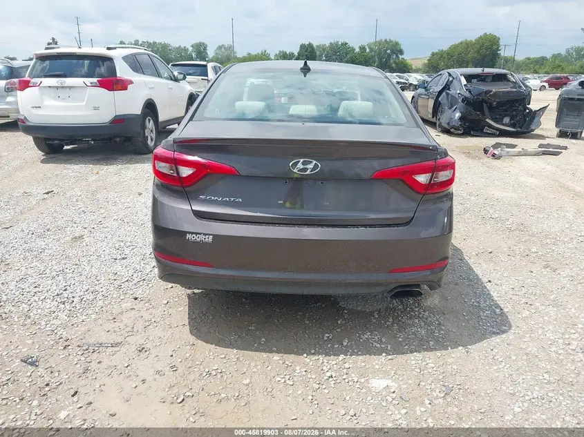 2017 HYUNDAI SONATA SE