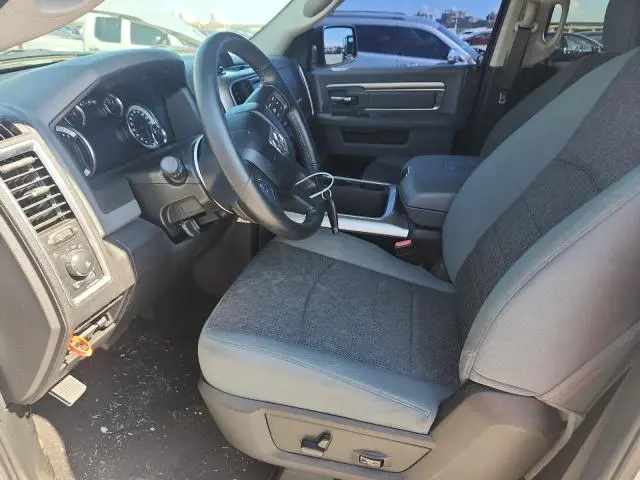 2018 RAM 1500 SLT