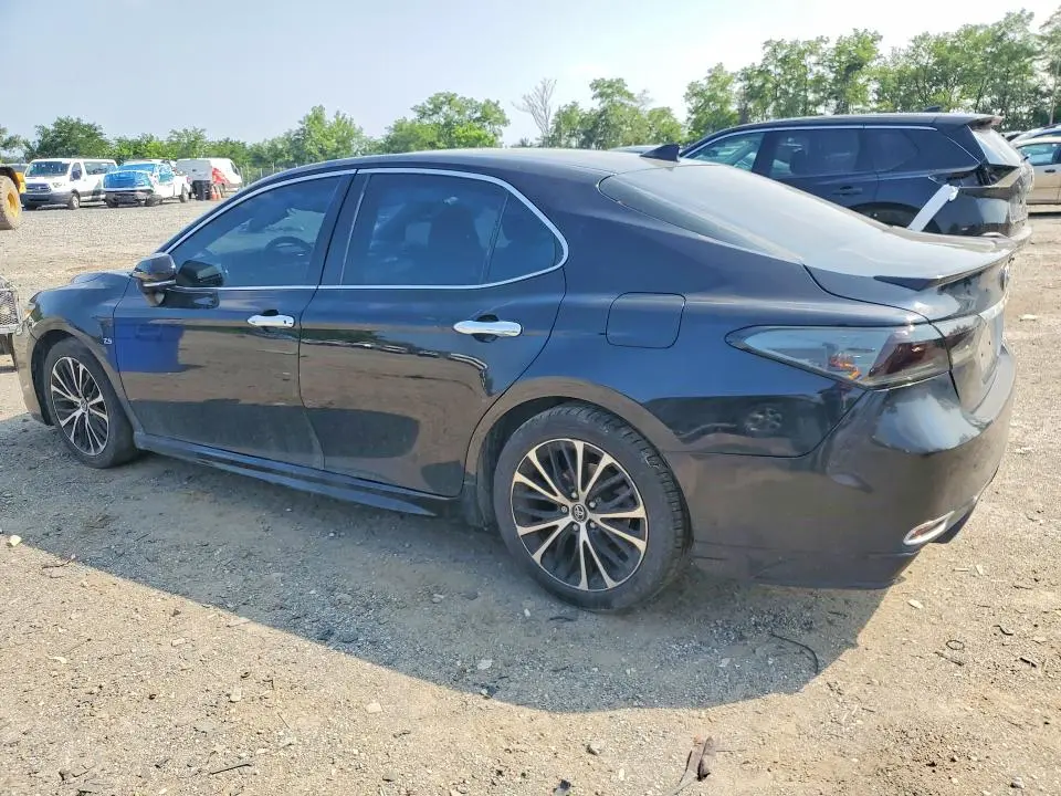 2019 TOYOTA CAMRY SE  