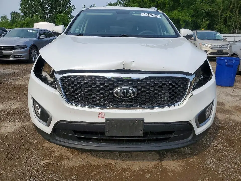 2018 KIA SORENTO LX  