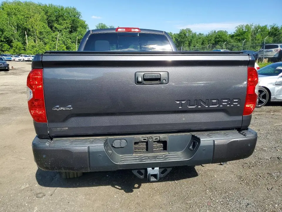 2018 TOYOTA TUNDRA DOUBLE CAB LIMITED  