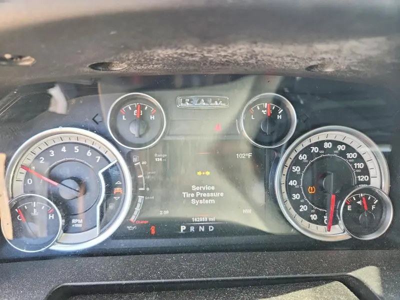 2013 RAM 1500 SLT  