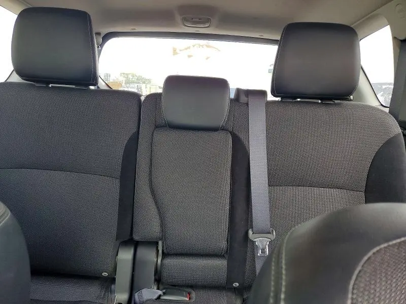 2012 MITSUBISHI OUTLANDER SE  