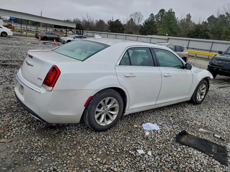 2016 CHRYSLER 300 LIMITED  