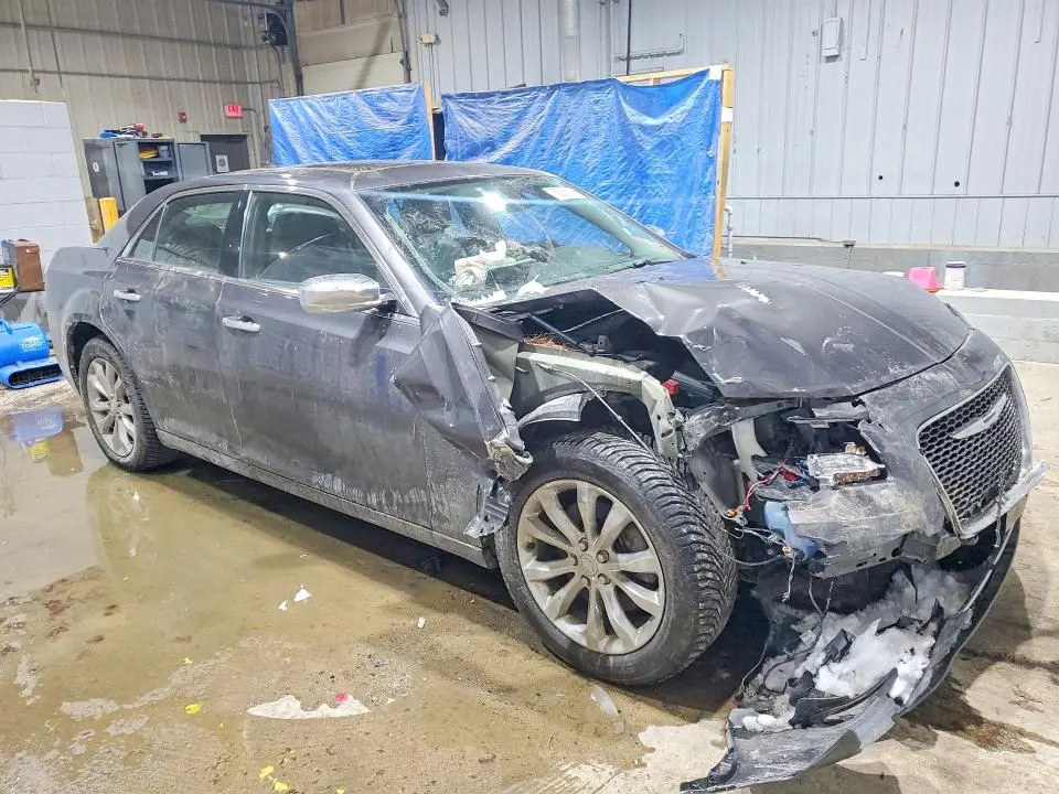 2017 CHRYSLER 300C   