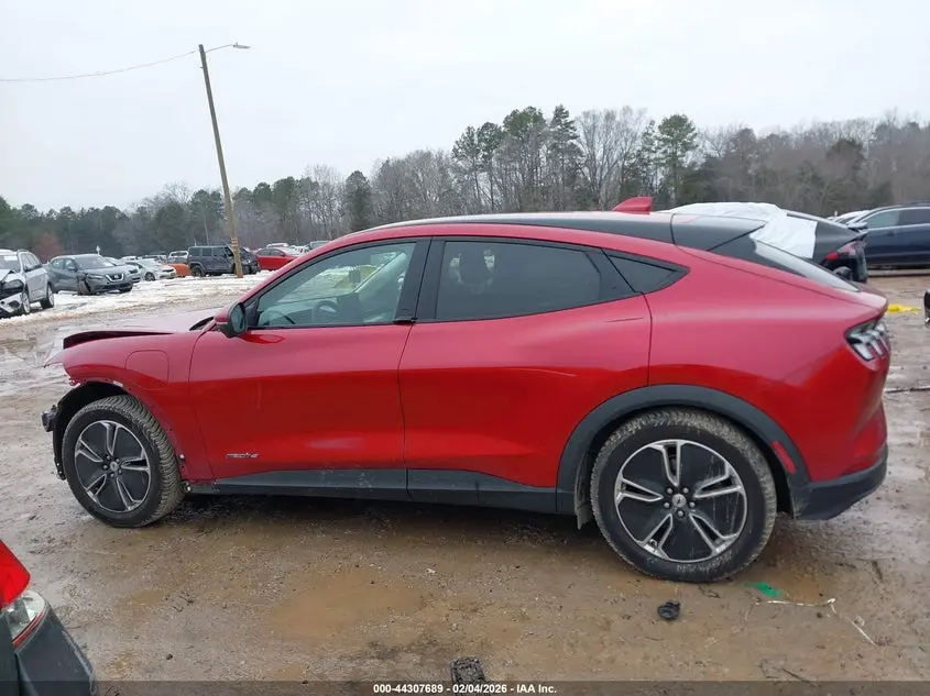 2022 FORD MUSTANG MACH-E SELECT