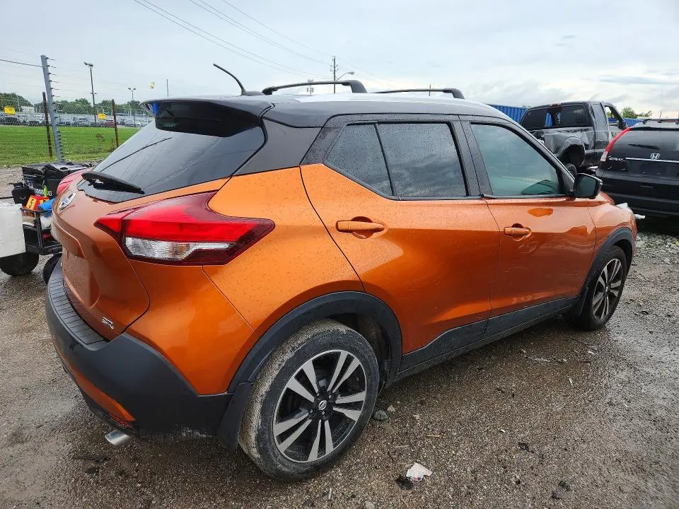 2018 NISSAN KICKS SR  