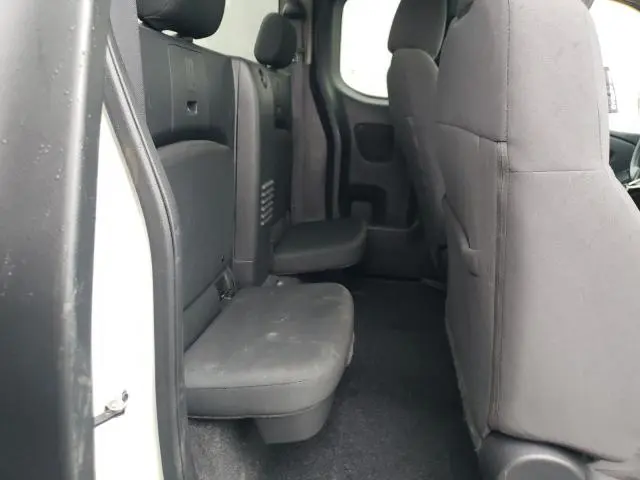 2023 NISSAN FRONTIER S  