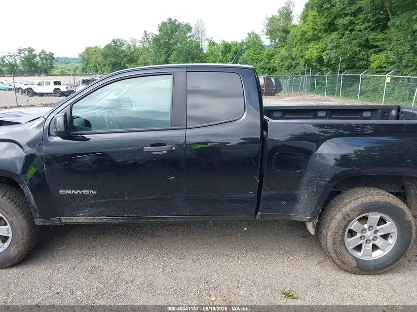 2017 GMC CANYON 4WD