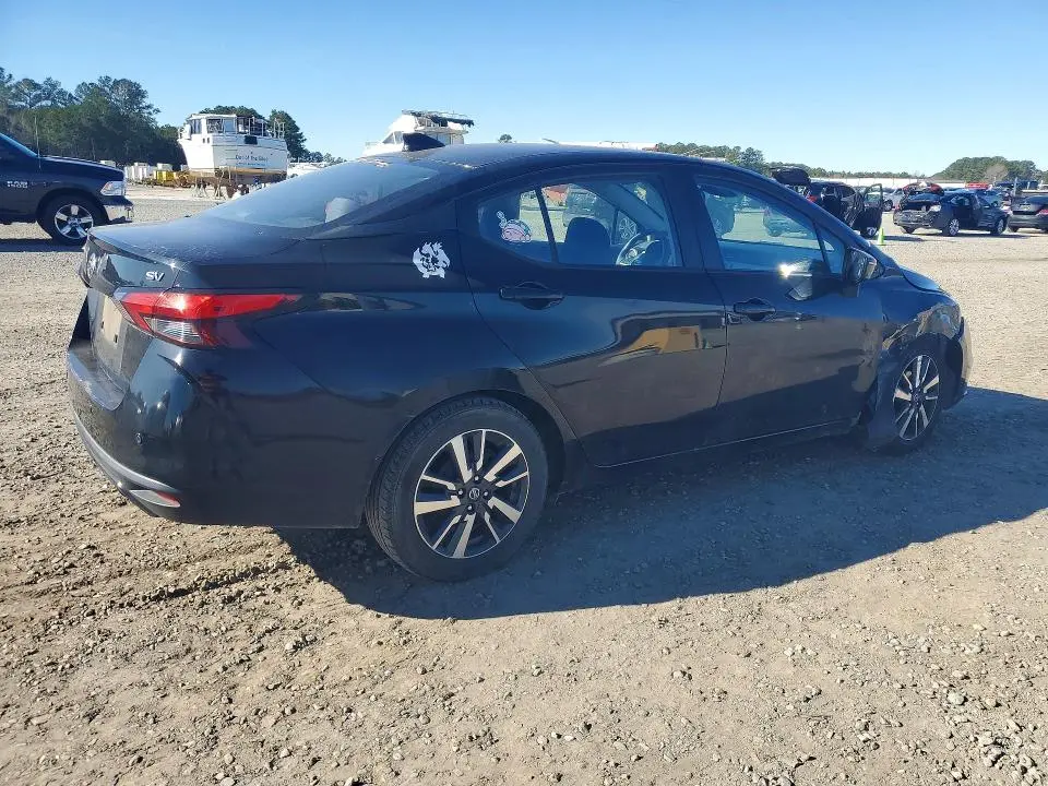 2020 NISSAN VERSA SV  