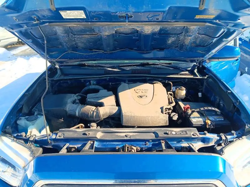 2017 TOYOTA TACOMA SR5 V6  