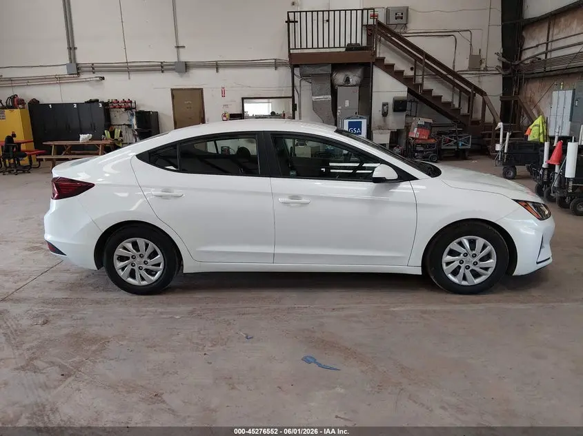 2019 HYUNDAI ELANTRA SE