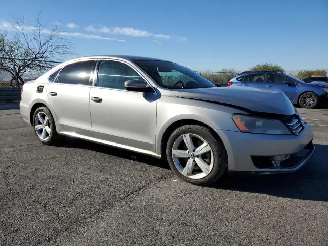 2014 VOLKSWAGEN PASSAT SE  