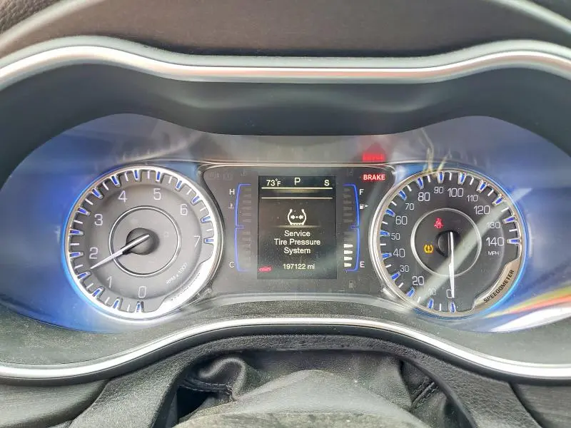 2016 CHRYSLER 200 LIMITED  