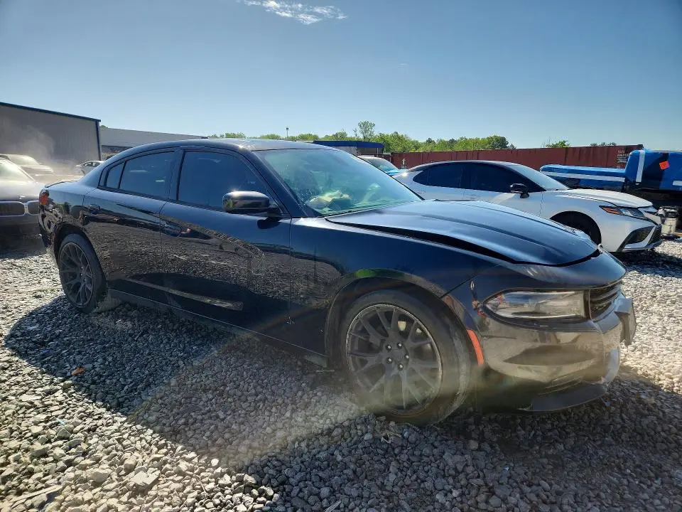 2015 DODGE CHARGER SXT  