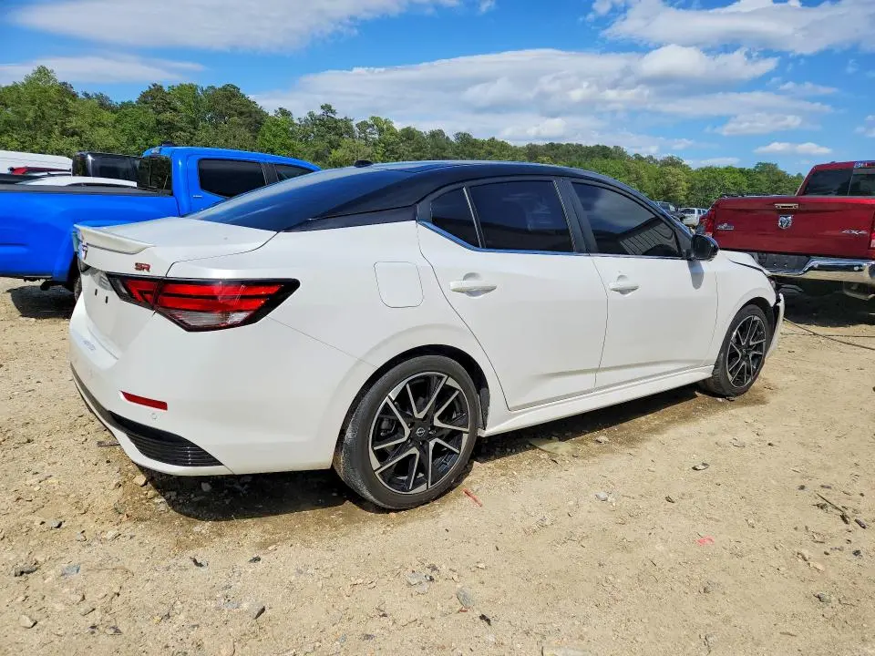2024 NISSAN SENTRA SR  