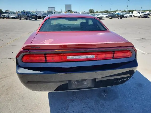 2010 DODGE CHALLENGER SE  