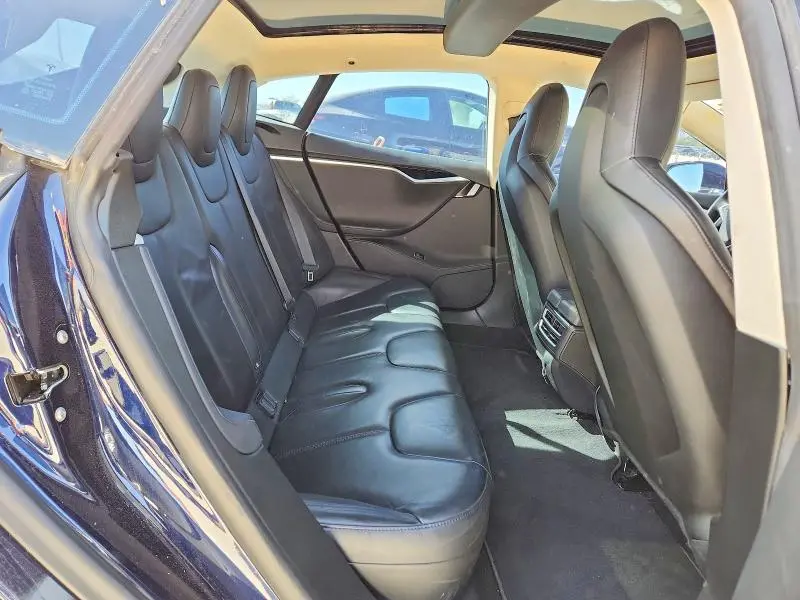 2015 TESLA MODEL S 60  