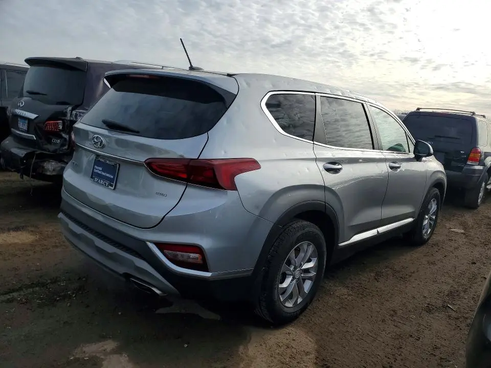 2020 HYUNDAI SANTA FE SE  