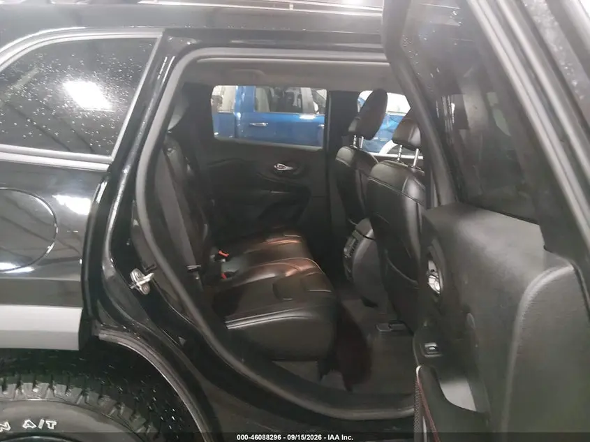 2019 JEEP CHEROKEE TRAILHAWK 4X4