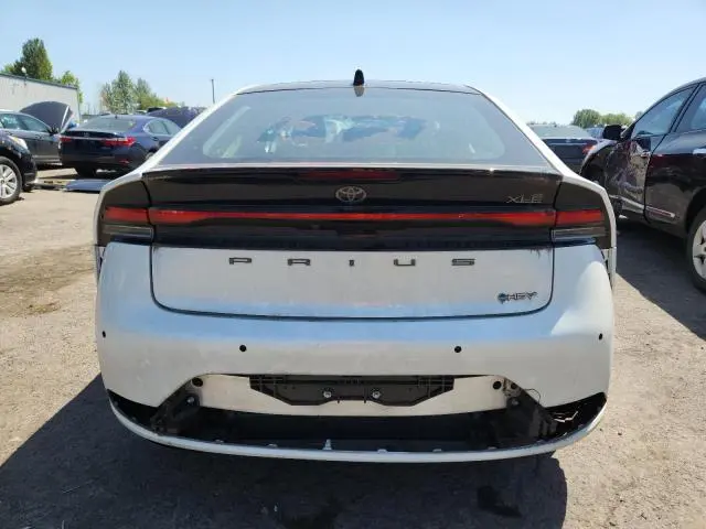 2023 TOYOTA PRIUS LE  