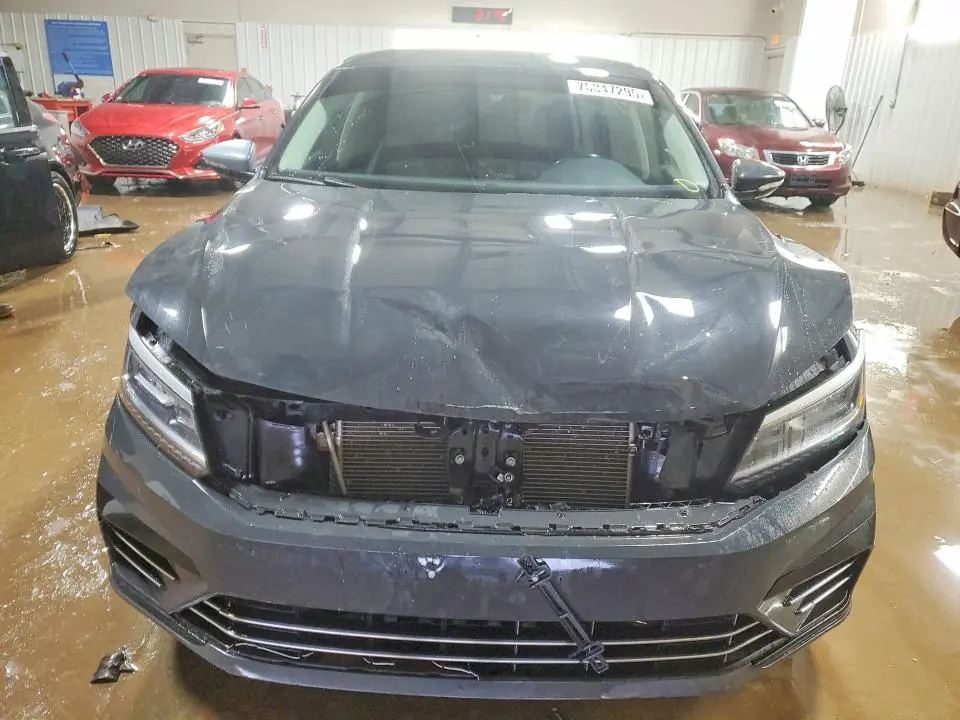 2018 VOLKSWAGEN PASSAT S  