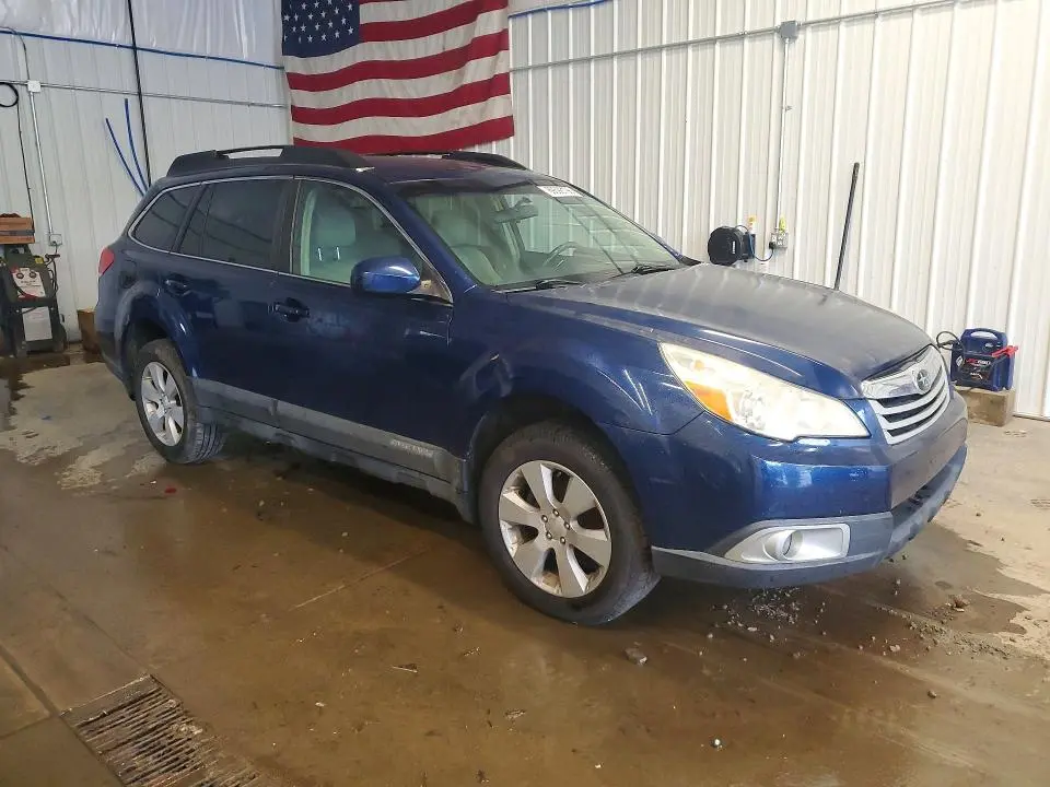 2010 SUBARU OUTBACK 2.5I PREMIUM  