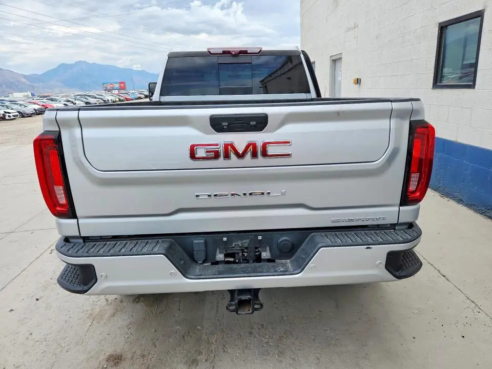 2020 GMC SIERRA K2500 DENALI  