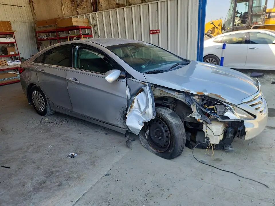 2012 HYUNDAI SONATA GLS  