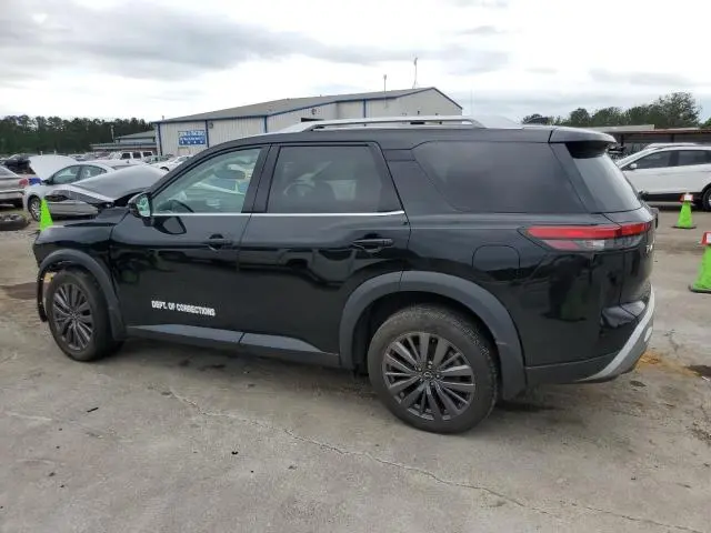 2022 NISSAN PATHFINDER SL  