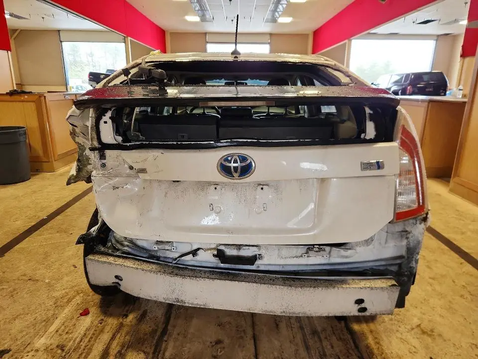 2010 TOYOTA PRIUS IV  