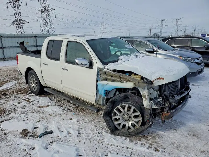 2013 NISSAN FRONTIER S  
