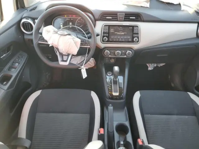 2020 NISSAN VERSA SV  