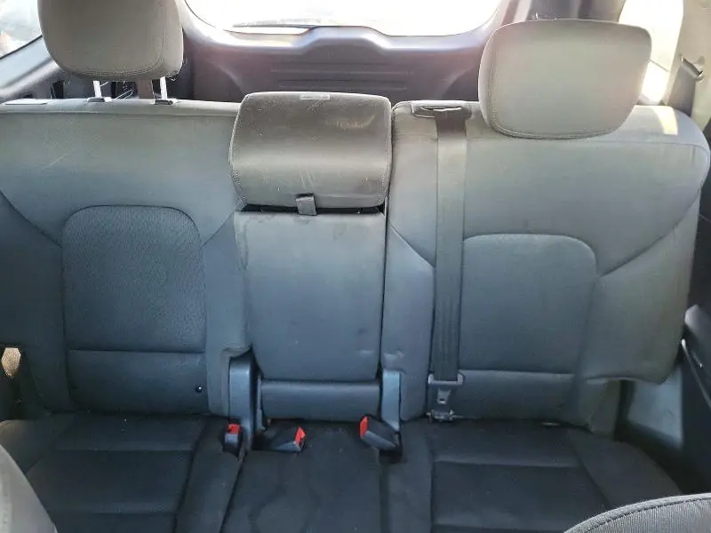 2016 HYUNDAI SANTA FE SE  