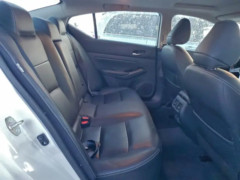 2021 NISSAN ALTIMA SL  