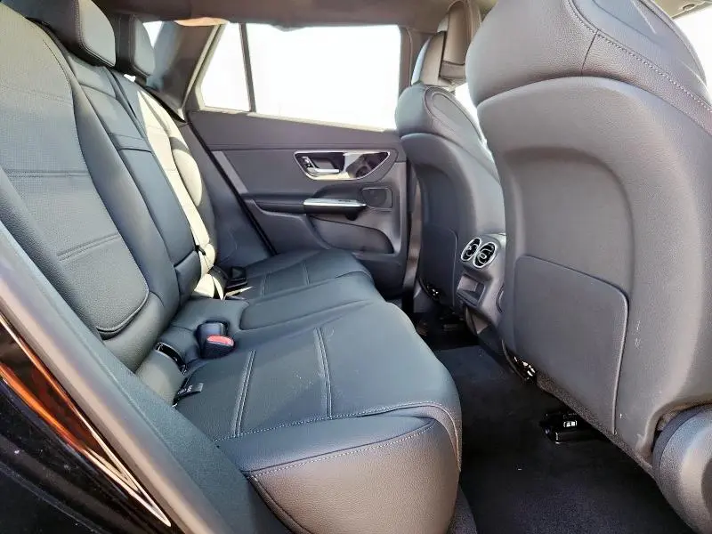 2025 MERCEDES-BENZ GLC 300 4MATIC  