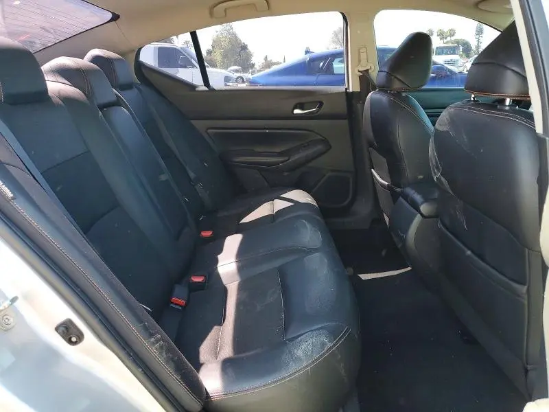 2020 NISSAN ALTIMA SR  