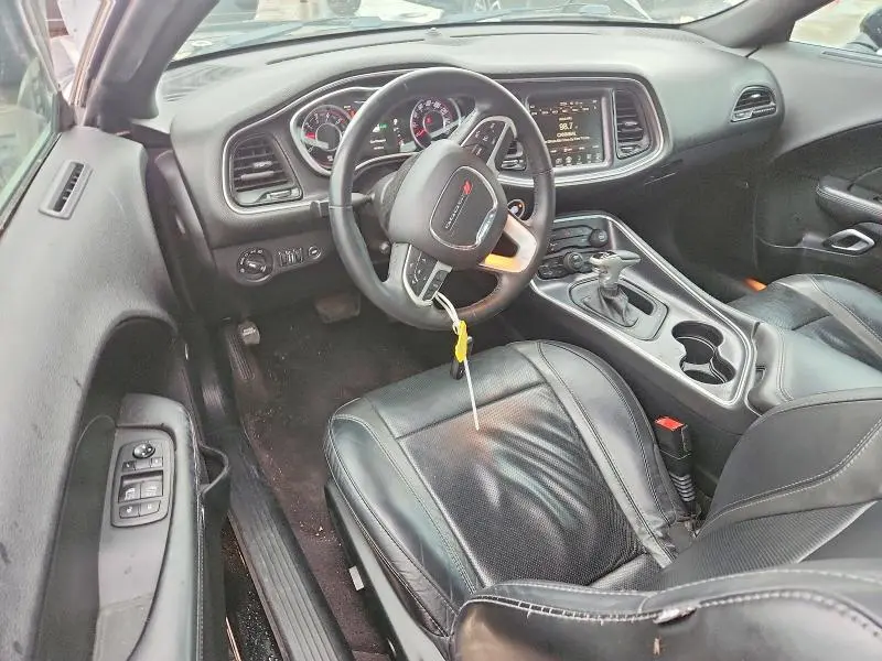2016 DODGE CHALLENGER SXT  