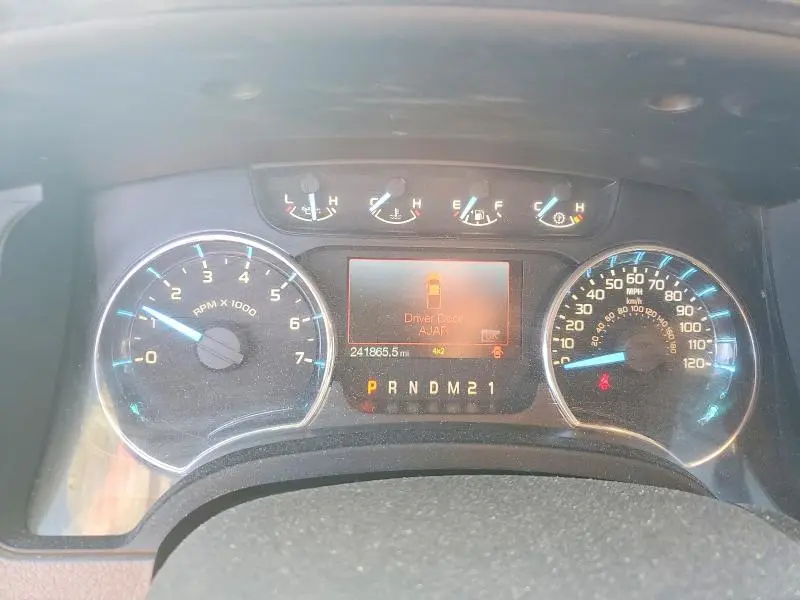 2011 FORD F150 SUPER CAB  