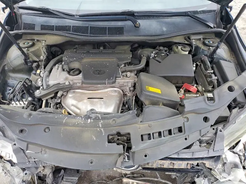 2015 TOYOTA CAMRY SE  