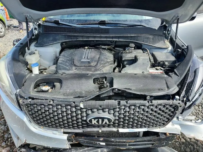 2017 KIA SORENTO LX V6  