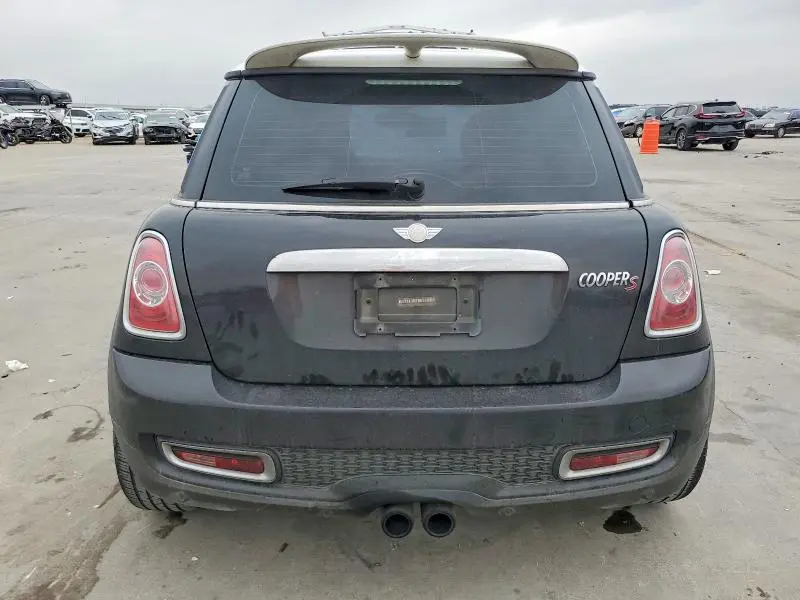 2012 MINI COOPER S  