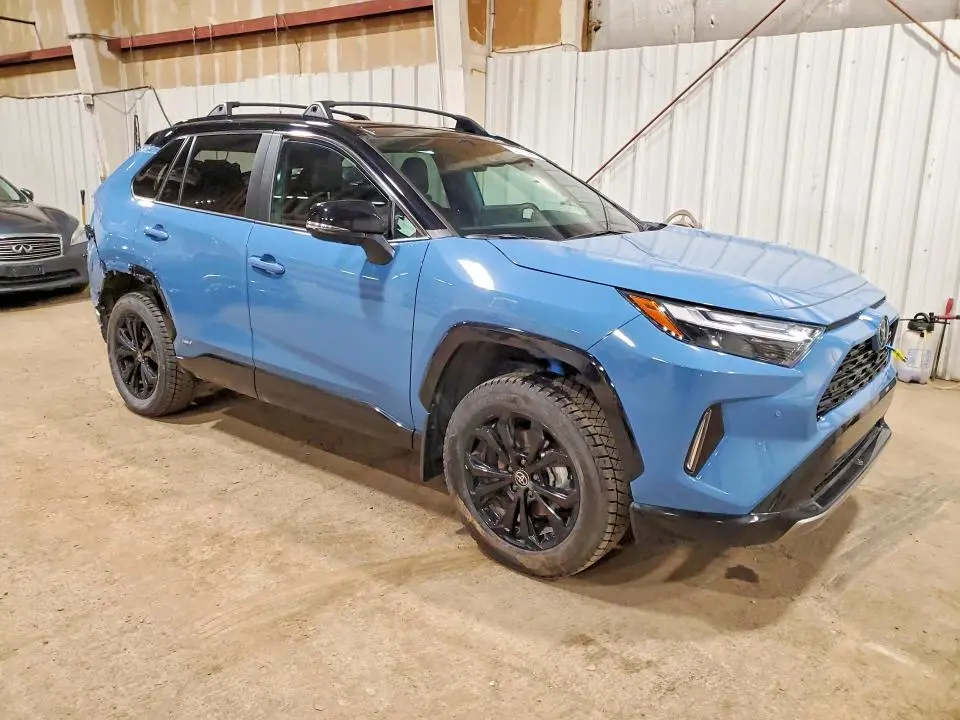 2025 TOYOTA RAV4 XSE  